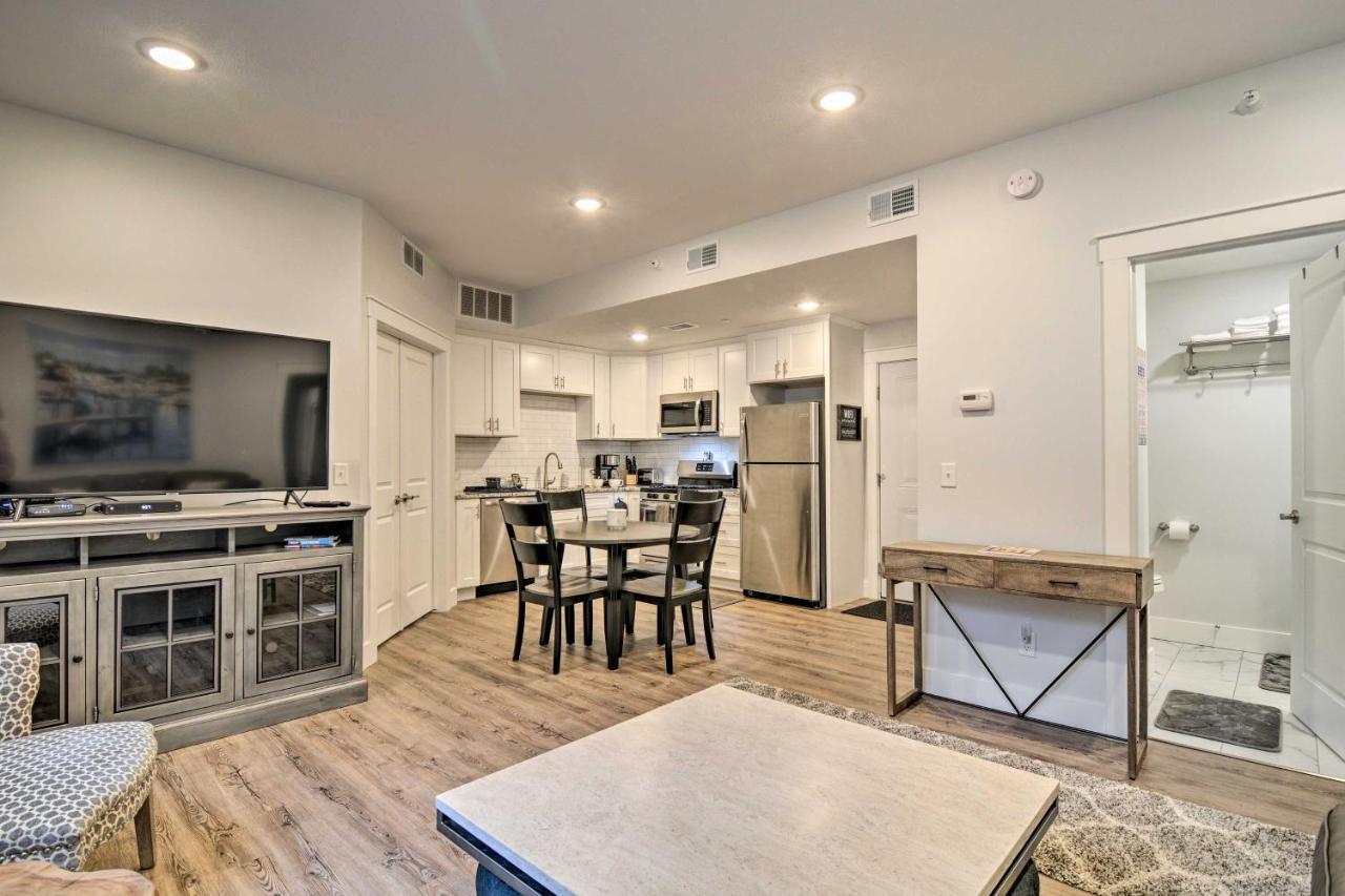 Modern Traverse City Condo About 1 Mi To Bay! Extérieur photo