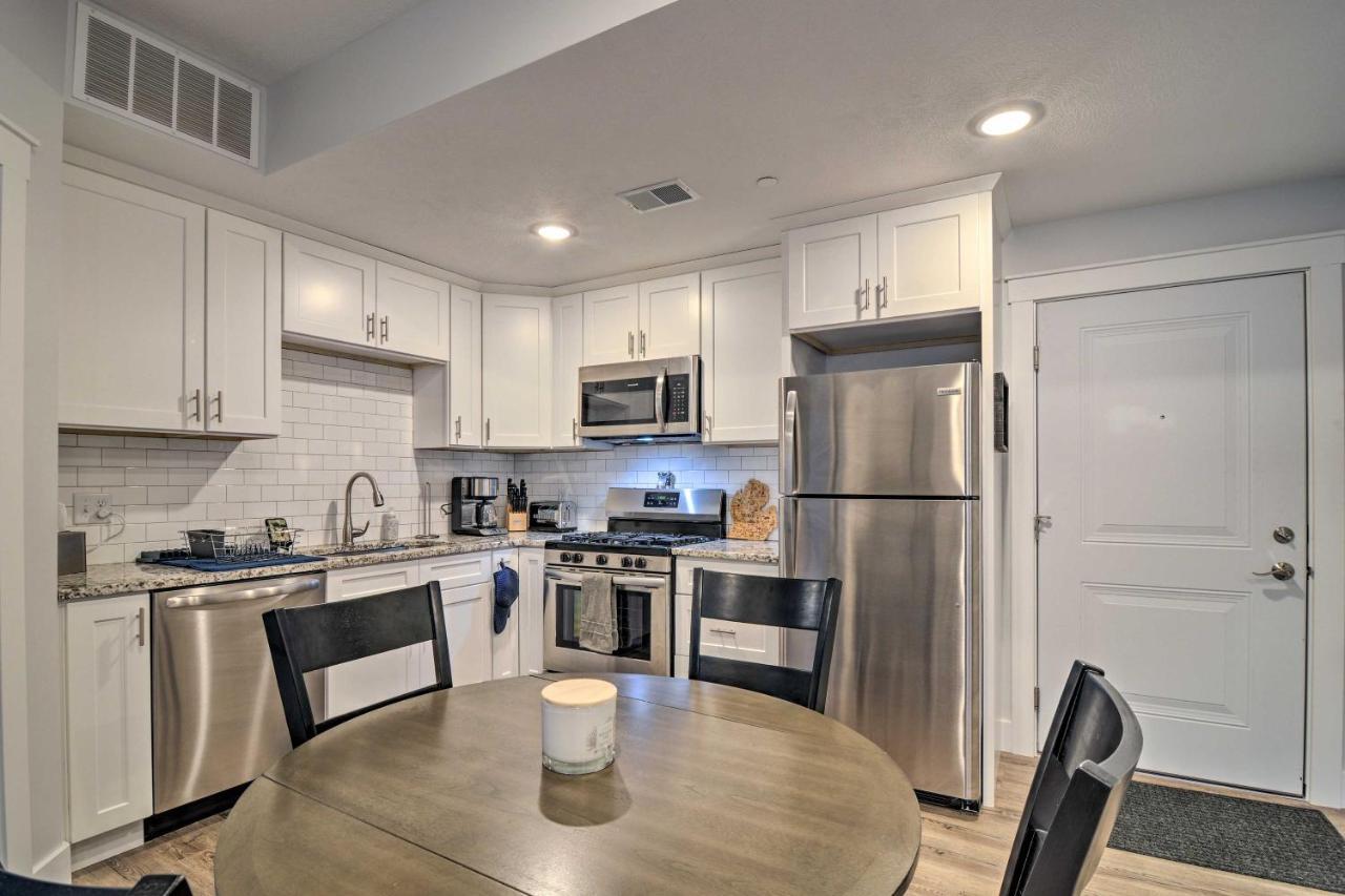Modern Traverse City Condo About 1 Mi To Bay! Extérieur photo