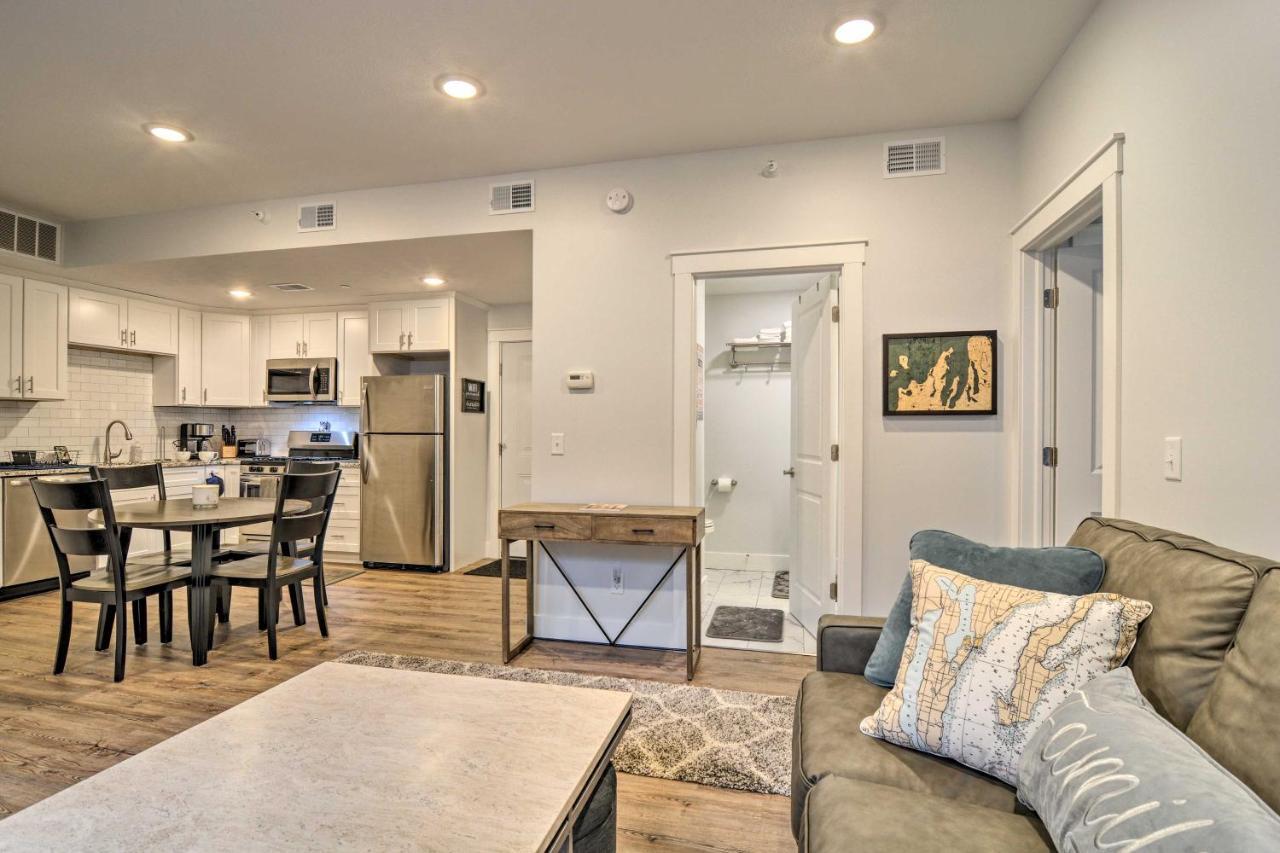 Modern Traverse City Condo About 1 Mi To Bay! Extérieur photo