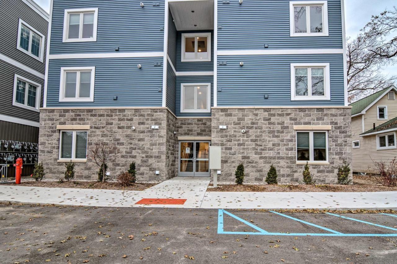 Modern Traverse City Condo About 1 Mi To Bay! Extérieur photo